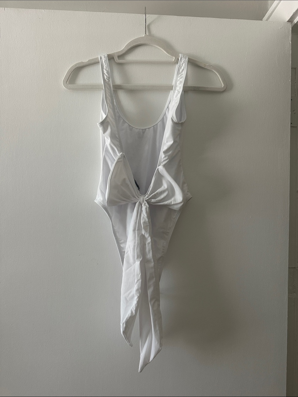 Boohoo White One-Piece Swimsuit with Bow on Back